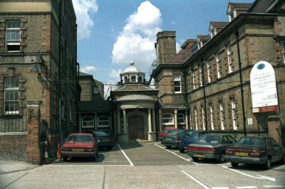 GNK Hospital 2000